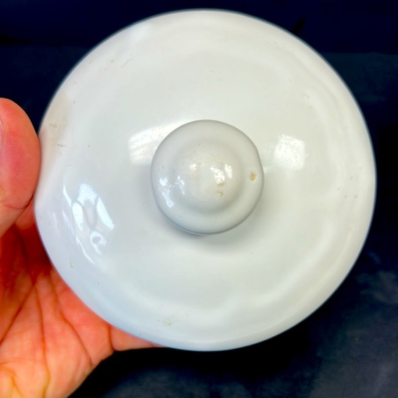 Vintage “Ribbon Geese” the collection ceramic lidded canister by B & D - Picture 9 of 11